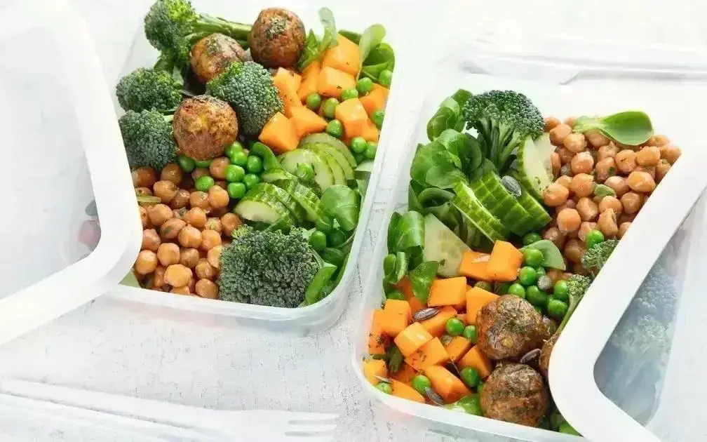 Importância da hidratação na alimentação dos idosos